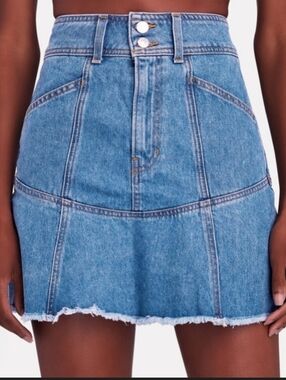 Veronica Beard• Lavelle Denim High Rise Raw Hem Mini Skirt. Size 8